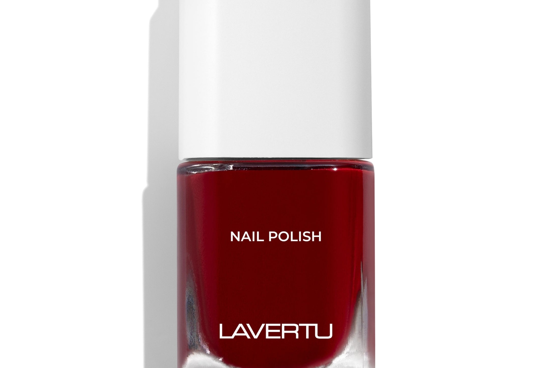 LAVERTU Nail Polish Unique 19 Altissimo Red packshot featuring a deep true red nail colour with full coverage and glossy finish in a sleek glass bottle.