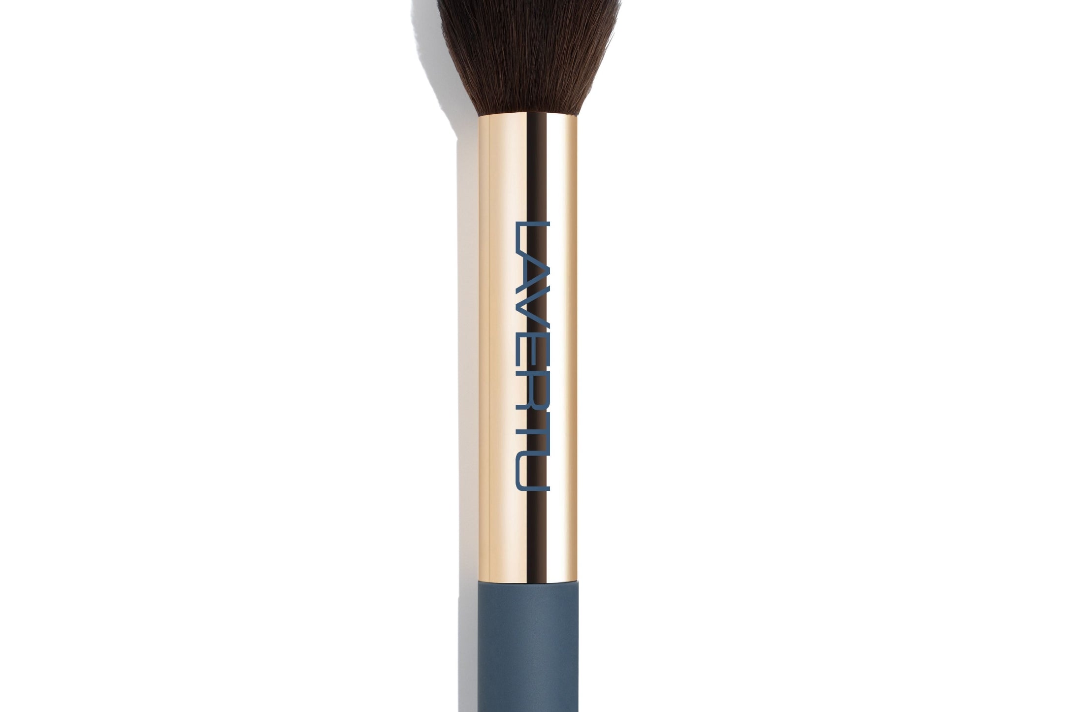 Lavertu Precision Powder Brush with vegan bristles, designed for loose and pressed powders, ideal for Terre de Soleil Baked Bronzer