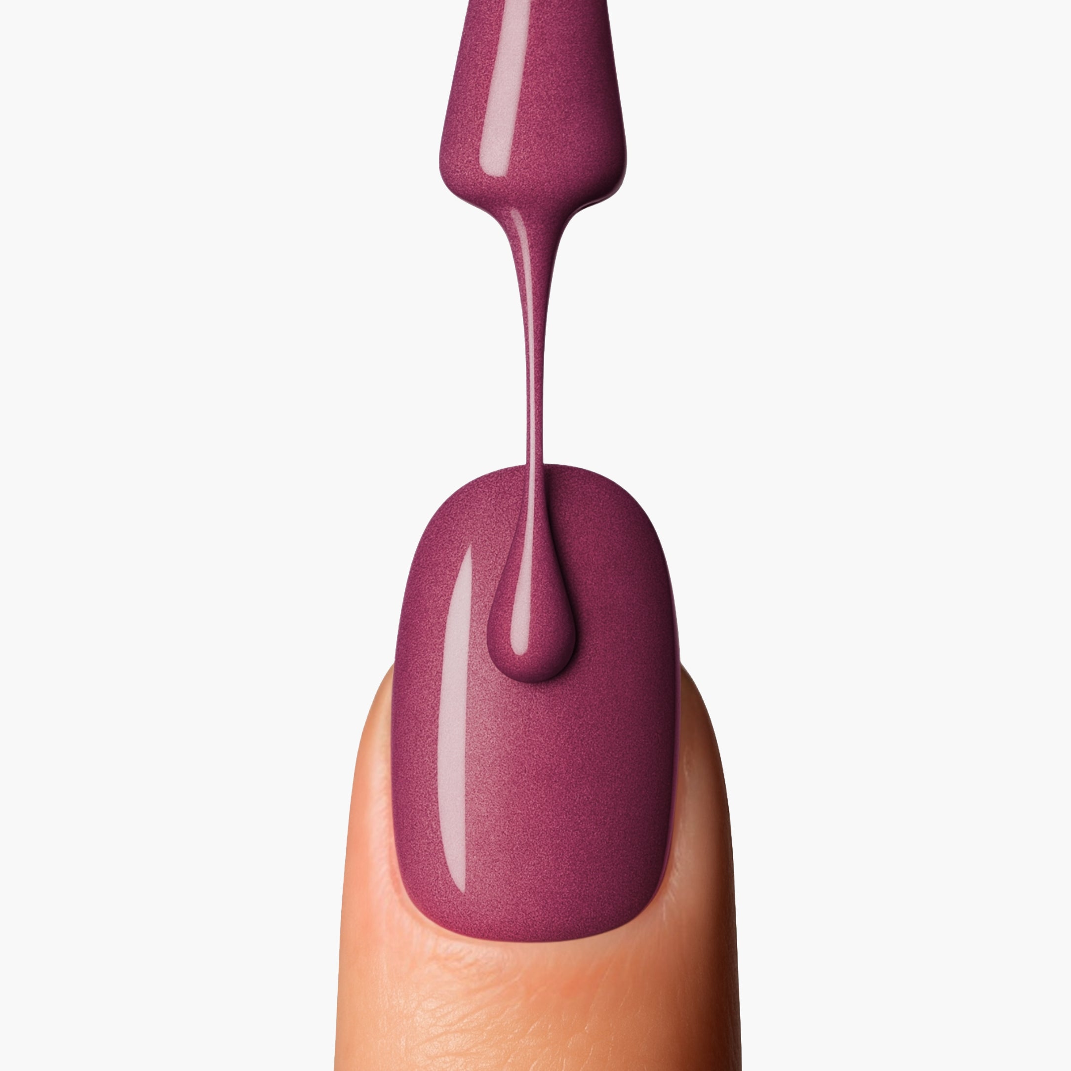 LAVERTU Nail Polish Unique 22 Suntan Rose application showing smooth application of a warm rose mauve nail colour with subtle shimmer and glossy finish.